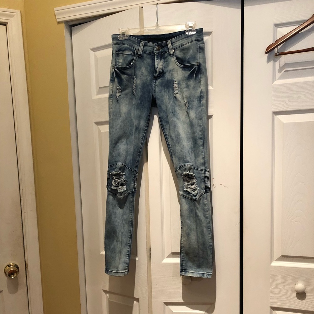 Rue 21 Distressed Skinny Flex Jeans